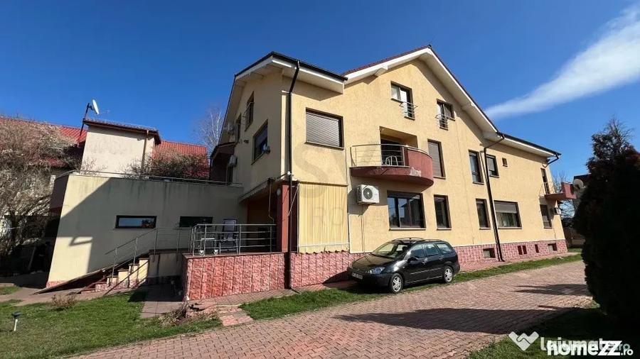 Casă cu 15 camere cu Teren 1052 Mp în Pipera