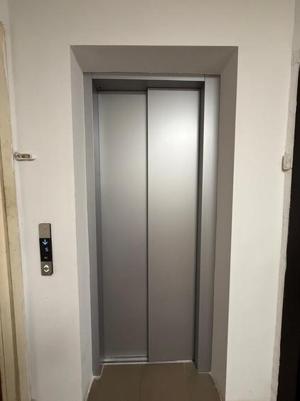 Apartament cu 3 camere decomandat în 1 Decembrie 1918