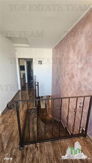 Casă cu 4 camere cu Teren 150 Mp în Roșu