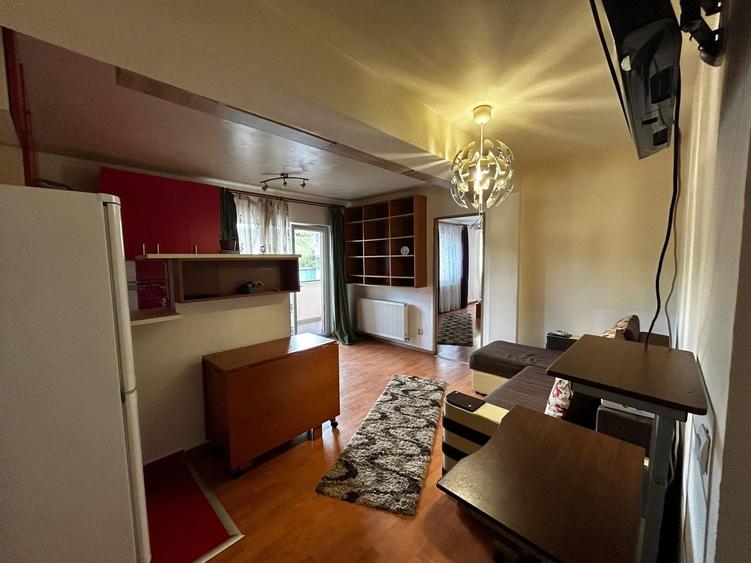 Apartament cu 2 camere semidecomandat, mobilat în Apahida
