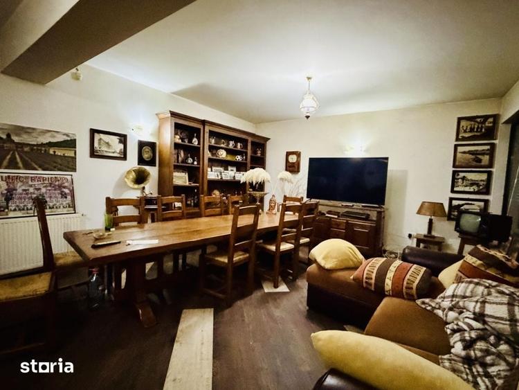 Casă cu 8 camere cu Teren 550 Mp în Chiajna