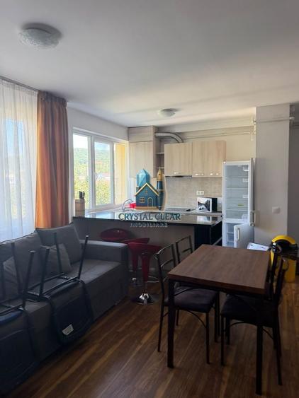 Apartament cu 4 camere decomandat în 7 Noiembrie
