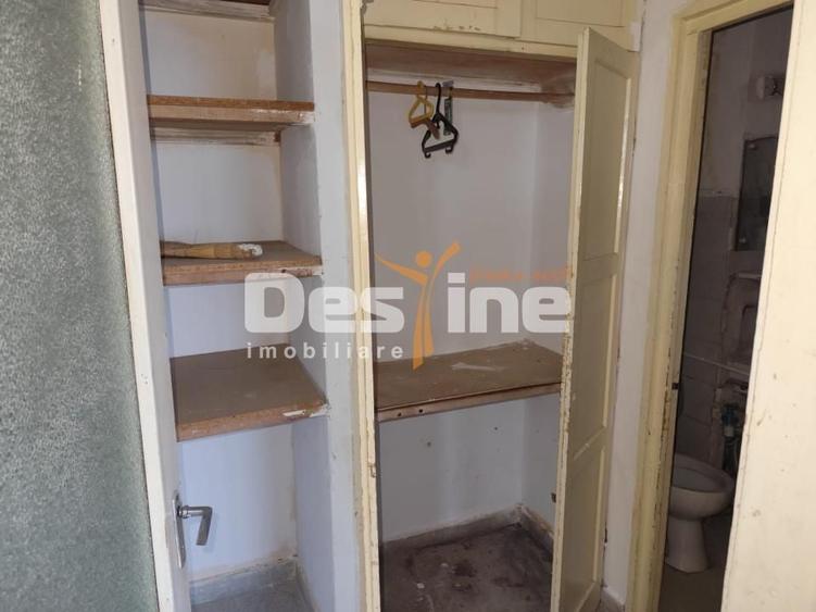 Apartament cu 2 camere semidecomandat în Cina