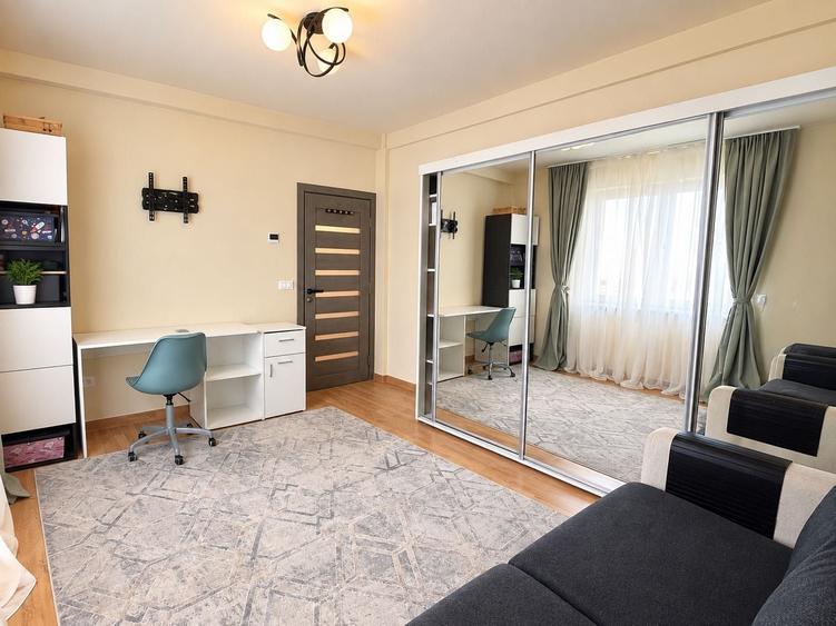 Camera in apartament cu 3 camere de inchiriat - 1