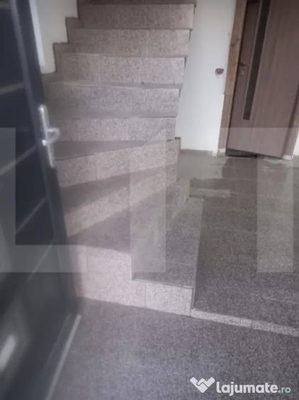 Casă cu 5 camere cu Teren 1050 Mp în Cătămărești