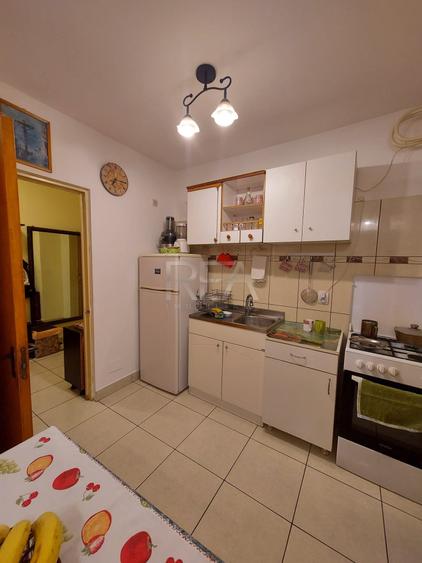 2 camere Vergului, et. 5, 52 mp, reabilitat - 3