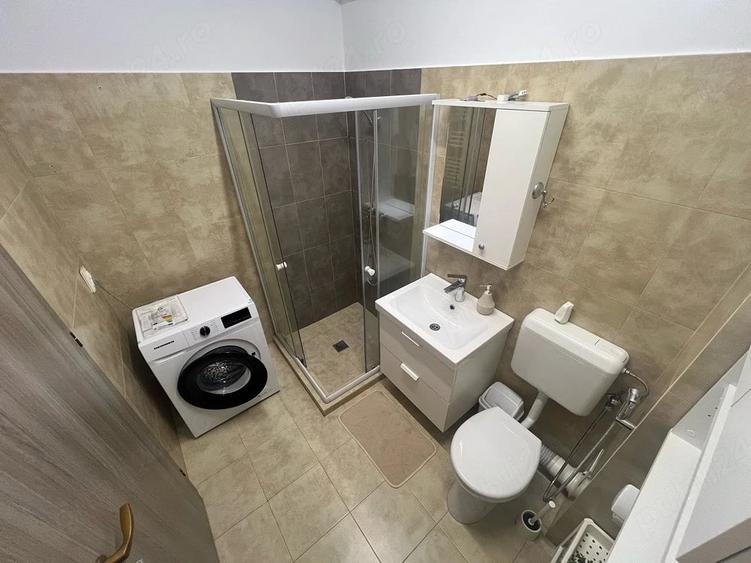 Apartament cu 2 camere semidecomandat în Ghencea