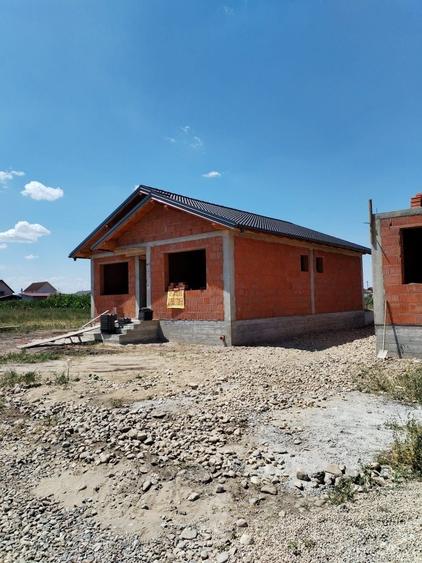 Casă cu 3 camere în Central