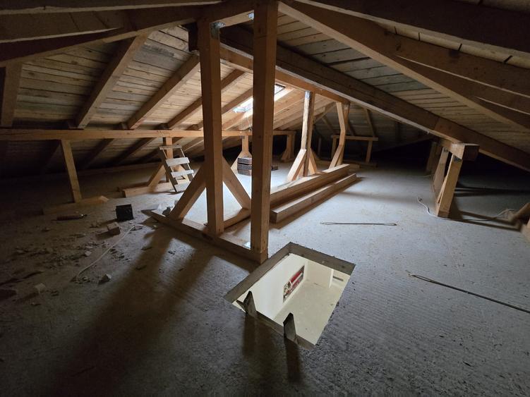 Casă individuală pe parter, Comision 0%! Preț 208.000 Euro - 19