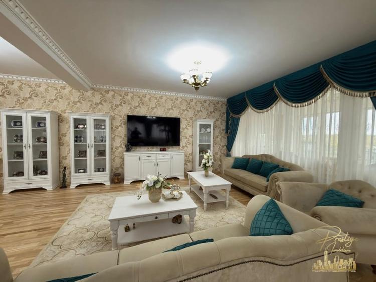 Vila deosebita cu piscina si finisaje premium- str. Strugurilor, Oncea - 8