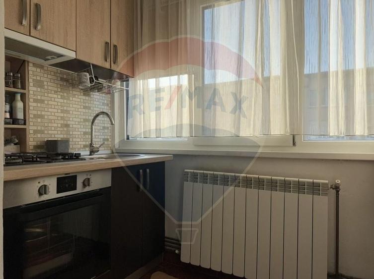 Apartament cu 2 camere de vânzare, etaj 3- zona Nord - 5