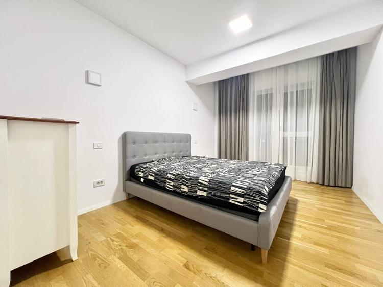 COMPLET MOBILAT / LOC PARCARE /SPATII DEPOZITARE - 24