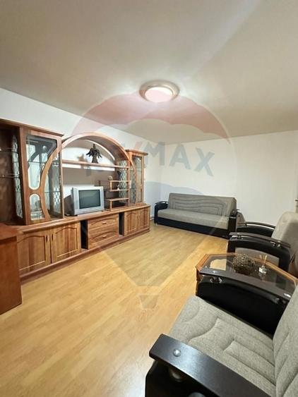 Apartament de inchiriat - Valea Rosie - 3