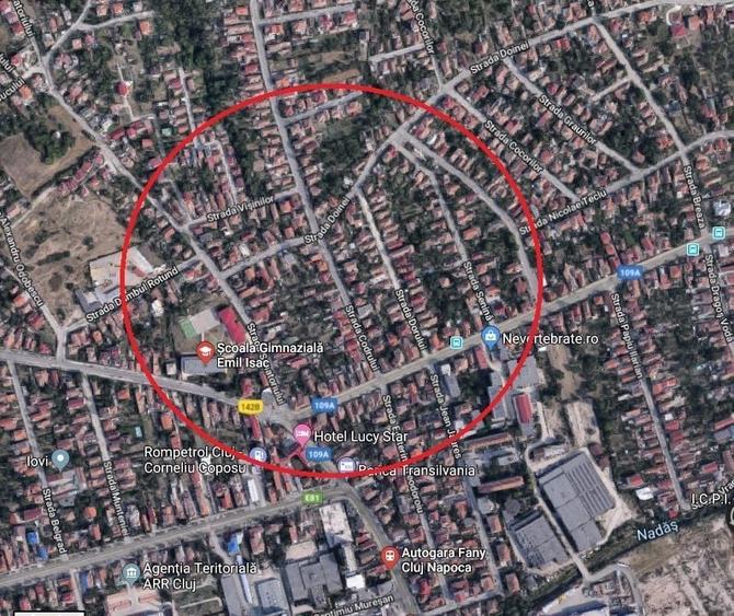 Casă cu 737 mp teren  în  Dambul Rotund - 2