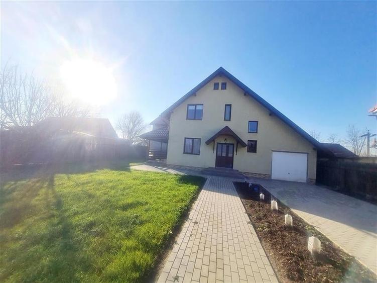 Prima inchiriere! Rezidenta cocheta, cu gradina, curte, garaj, Sanpetru - 16