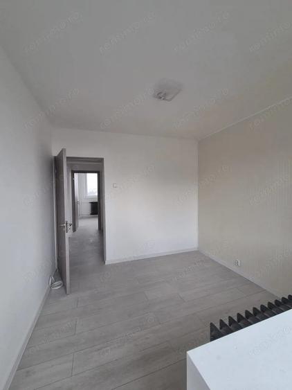 Apartament 4 camere de vanzare Sector 6, Str. Apusului - 105 000 euro - 3