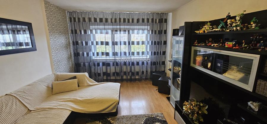 Poarta 6 / 3 camere cu centrala gaze , 2 bai Poarta 6 / 3 camere cu centrala gaze , 2 bai