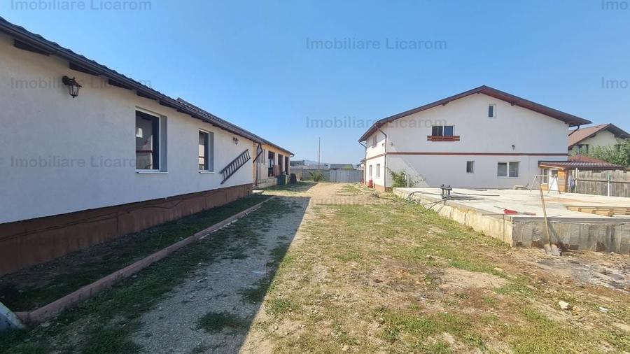 Proprietate in Cristian cu trei constructii+o fundatie,450000euro - 4