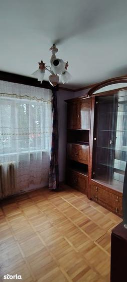 Apartament 4 camere str.Primaverii etaj 2 - 10