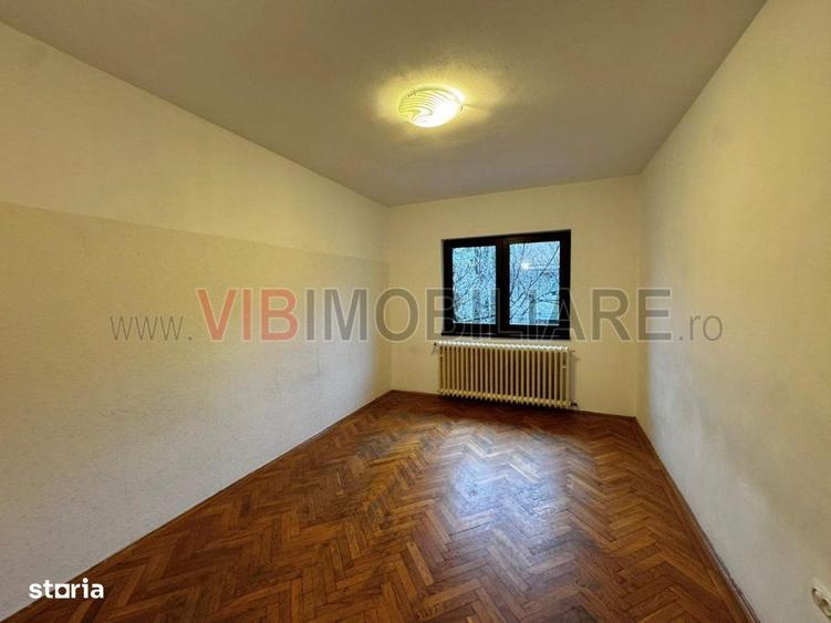 Vila Floreasca - Compozitori - Curte - 7