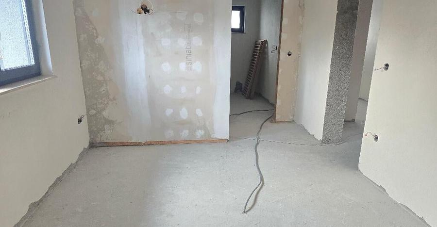 Vand casa in duplex in Deva, semifinisata, zona Garii (peste linie) - 2