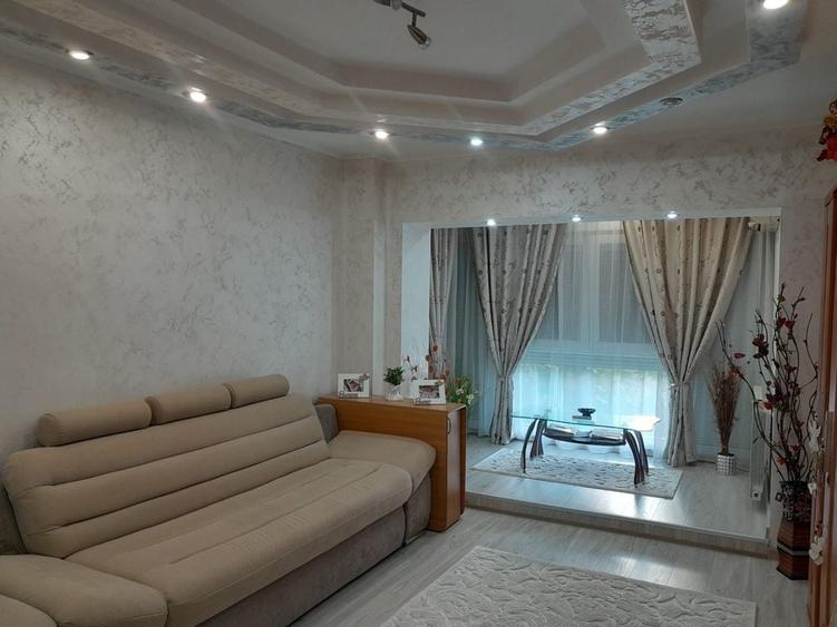 Apartament cu 2 camere decomandat în Buzaului
