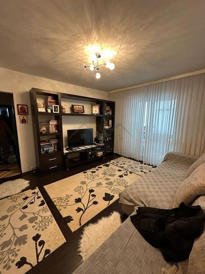 Apartament 3 camere Dacia - 1