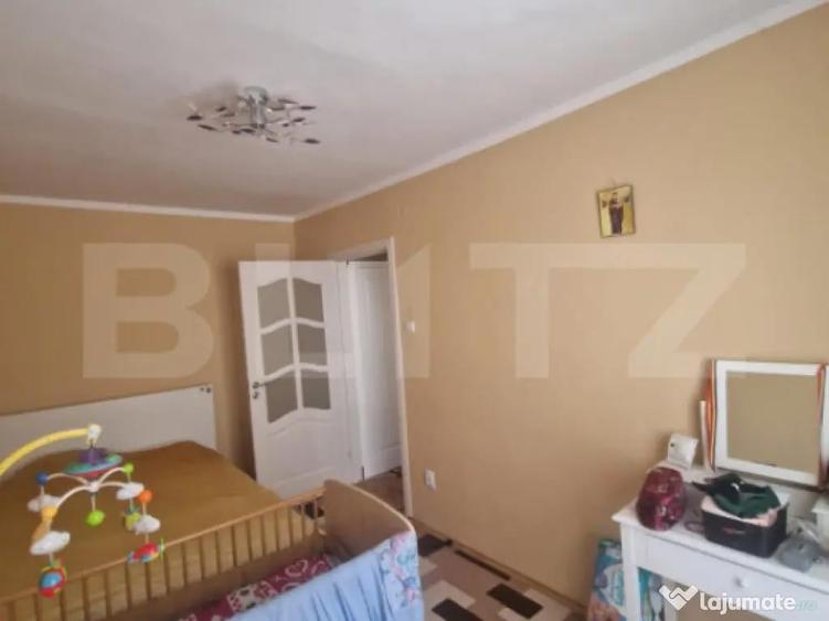 Apartament decomandat 3 camere, mobilat, etaj 3 Sagului - 3
