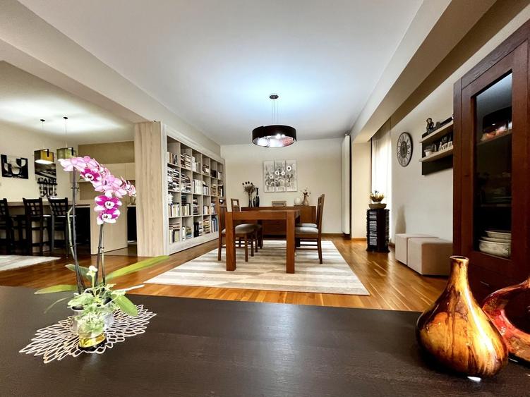 Casa spațioasă și primitoare cu garaj dublu, în Braytim – Soarelui - 4