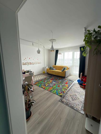 Inchiriere apartament 2 camere sector 4 - 5