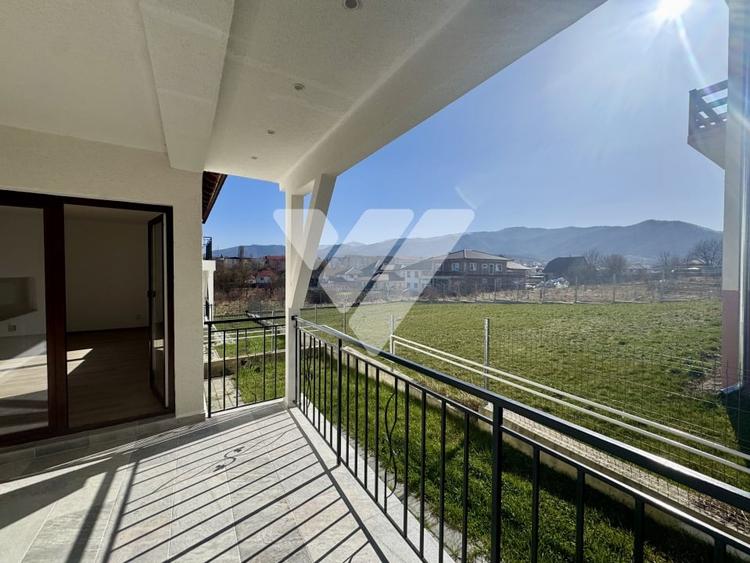 Casa LA CHEIE 4 camere si teren 386 mp de vanzare in Cisnadie Sibiu - 11