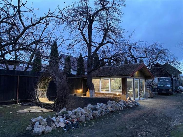 Oportunitate de investiție! Casă Săsească, teren 6 000 mp - 1