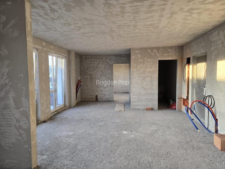Apartament 4 camere - 99,80 mp utili - zona Someseni - Cluj!