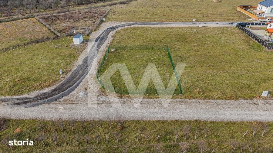Teren de vanzare cu autorizatie de construire, 753mp, la baza Dealului - 5
