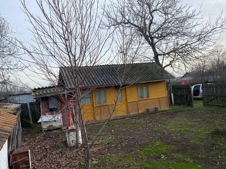 Casa de vanzare Com. Morteni - 1