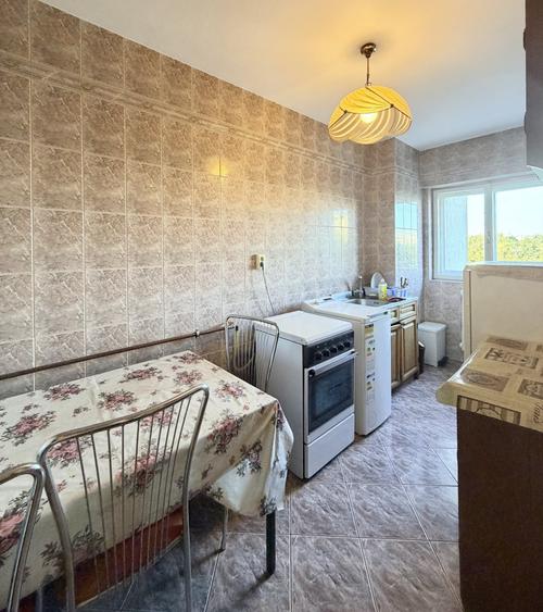 Apartament cu 2 camere decomandat, mobilat în Libertății
