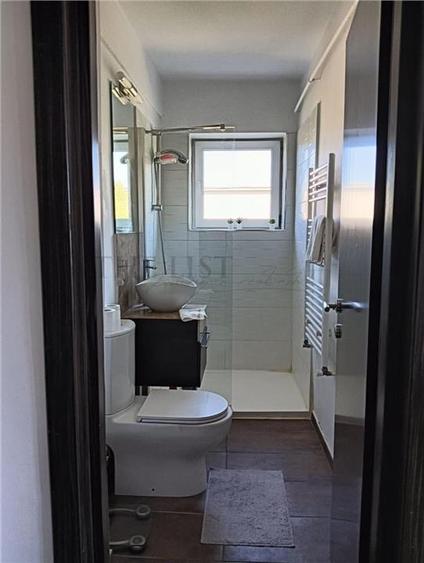 Apartament cu 2 camere semidecomandat, mobilat în Floreasca