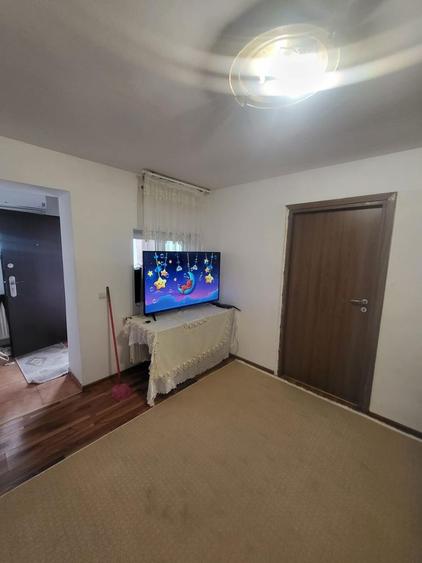 Casa la curte de inchiriat!!!(300m) - 3