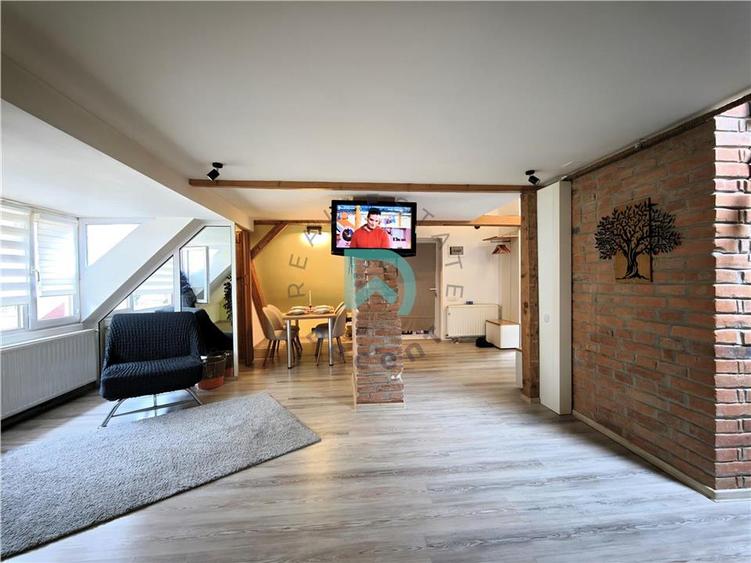 Închiriez Mansardă, Magazinul Star, Brașov - 1