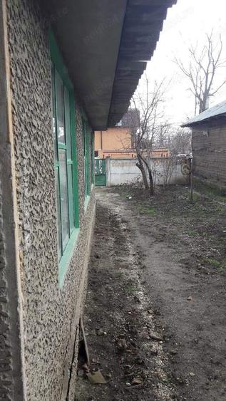 Casa batraneasca de vanzare - 2