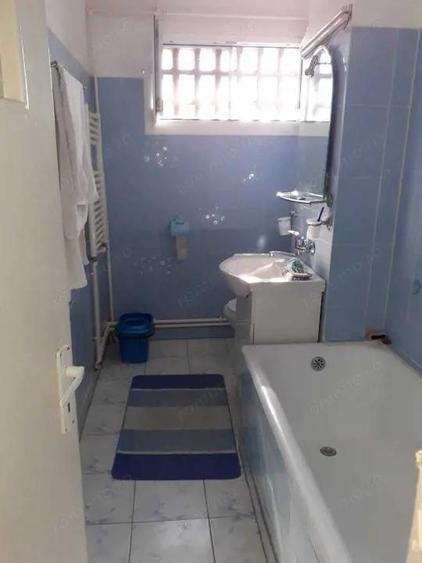 Centru, Str 9 Mai - Precista, Apartament cu 3 camere semidecomandat - 4