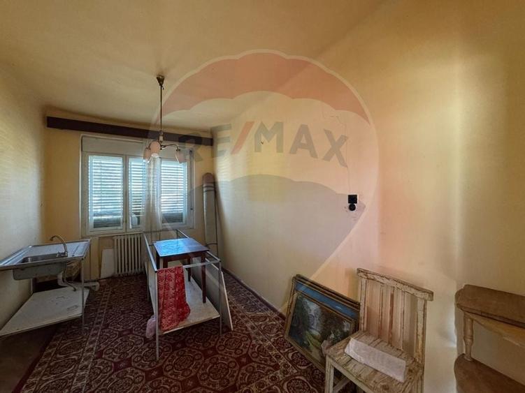 Casă /teren 1008mp si front stradal 15ml Parneava Spitalul Judetean - 5