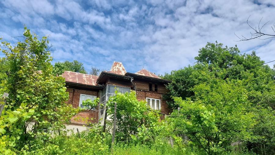 Casa din caramida. locuibila. Ocnita, jud.Dambovita. - 7