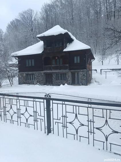 Casa tradi?ionala din piatra ?i lemn, 200 mp utili, teren 850 mp Cavnic - 10
