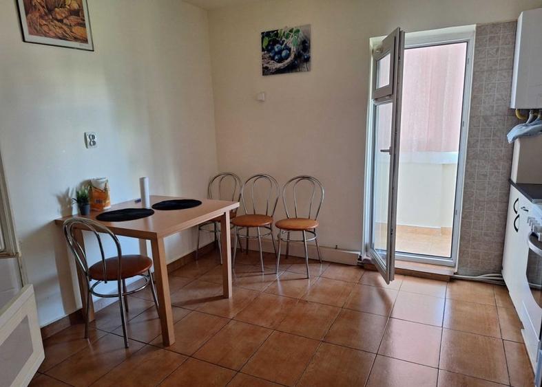 Apartament cu 2 camere, 53 mp, decomandat, etaj intermediar, zona Golden Tulip - 4