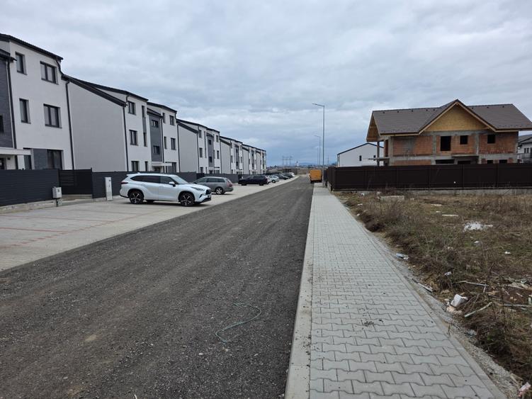 Teren cu utilități Sânpetru - 7