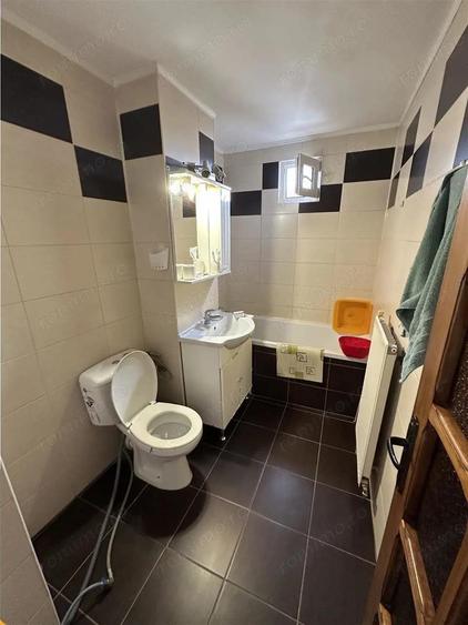 Decomandat, model mare cu 2 bai in zona Bucovina - 9