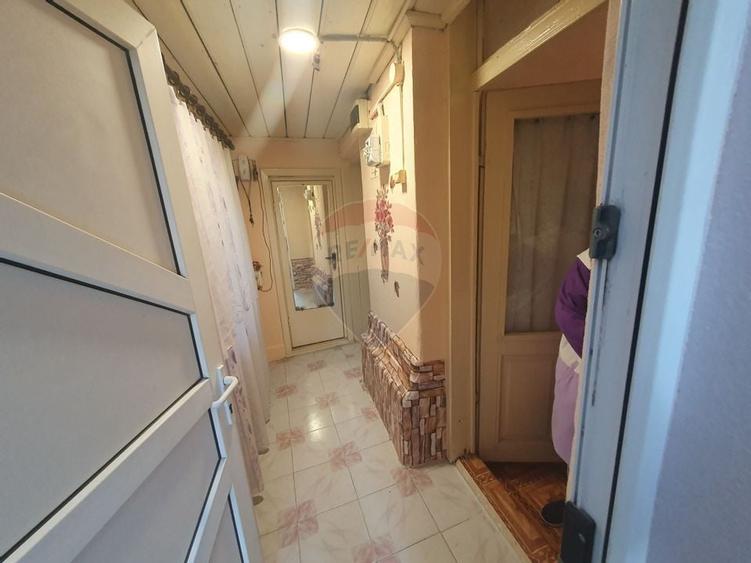 Apartament 2 camere in Casă / Vilă de vanzare str. Campia Islaz - 6