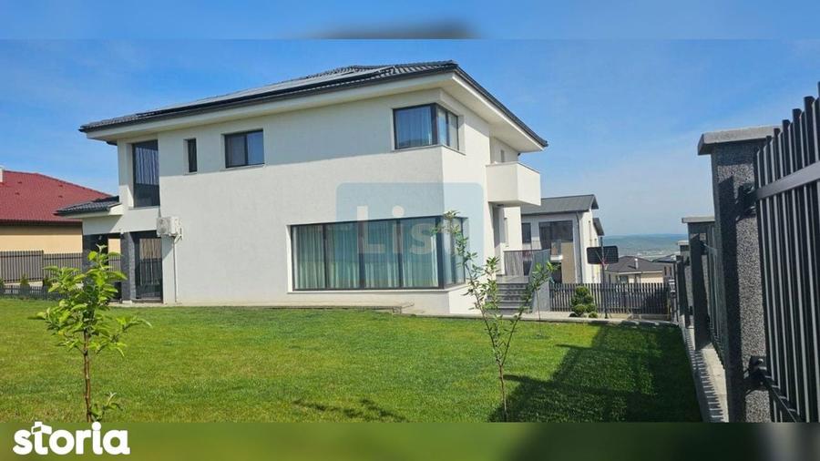 Casa ultrafinisata, garaj, panouri fotovoltaice - 5