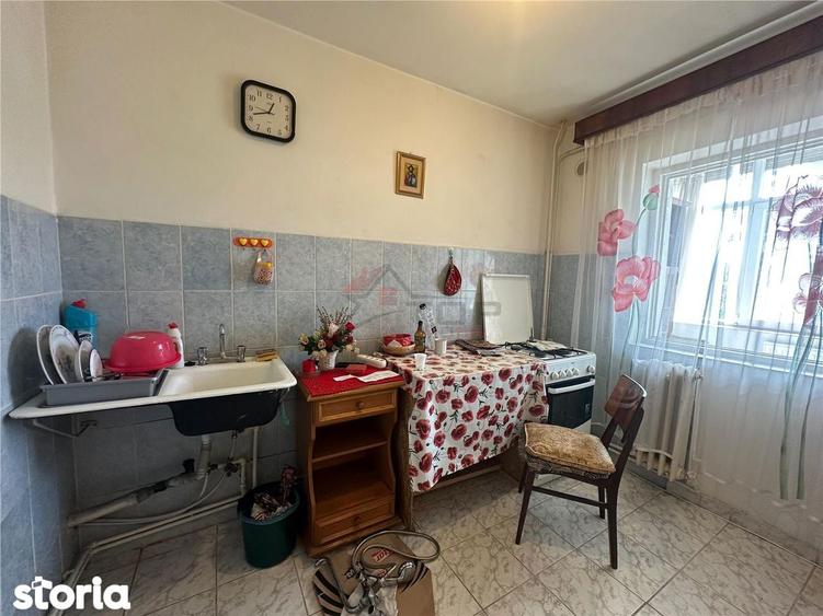 Inchiriere Apartament cu 1 camera Baza 3 - 8